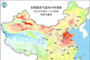 这氛围感！大批中国球迷在机场高呼C罗名字！